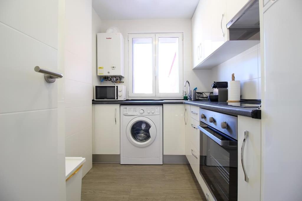 Apartamento En Santander Con Aparcamiento מראה חיצוני תמונה